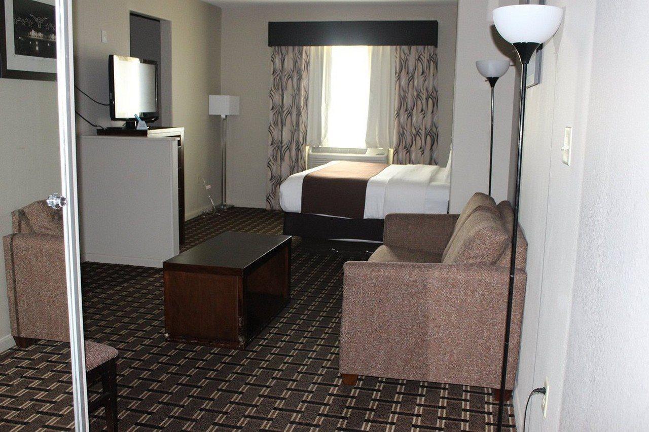 Hotel Baymont By Wyndham Columbus Exterior foto
