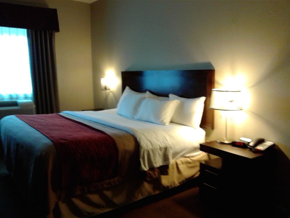 Hotel Baymont By Wyndham Columbus Exterior foto