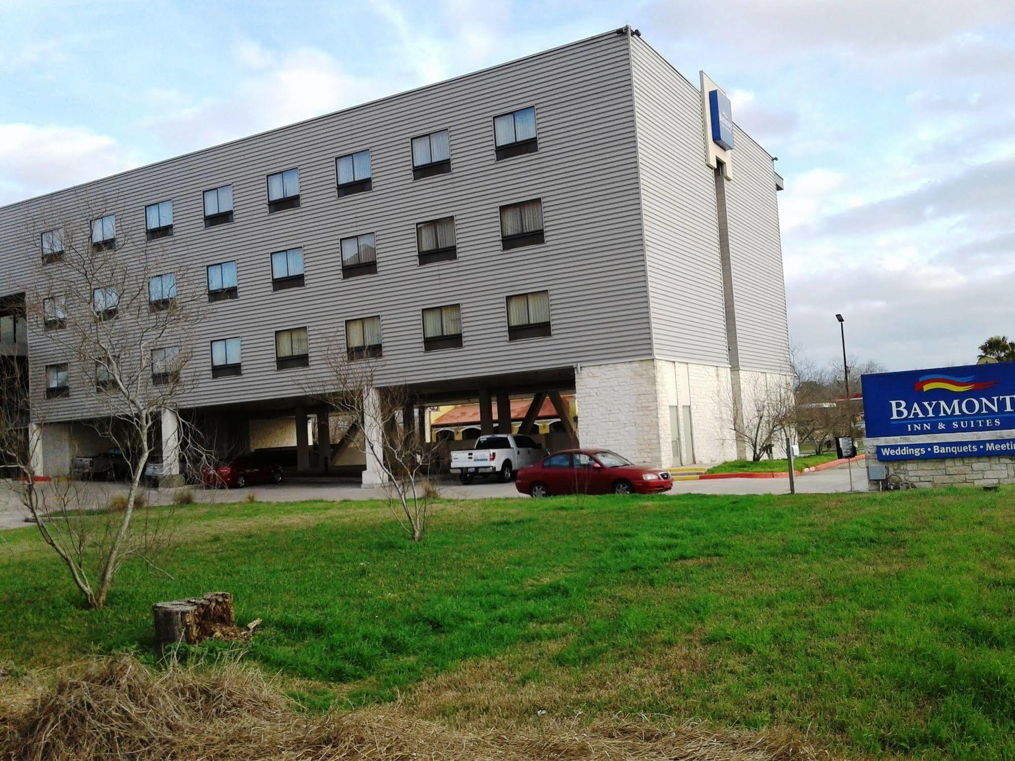 Hotel Baymont By Wyndham Columbus Exterior foto